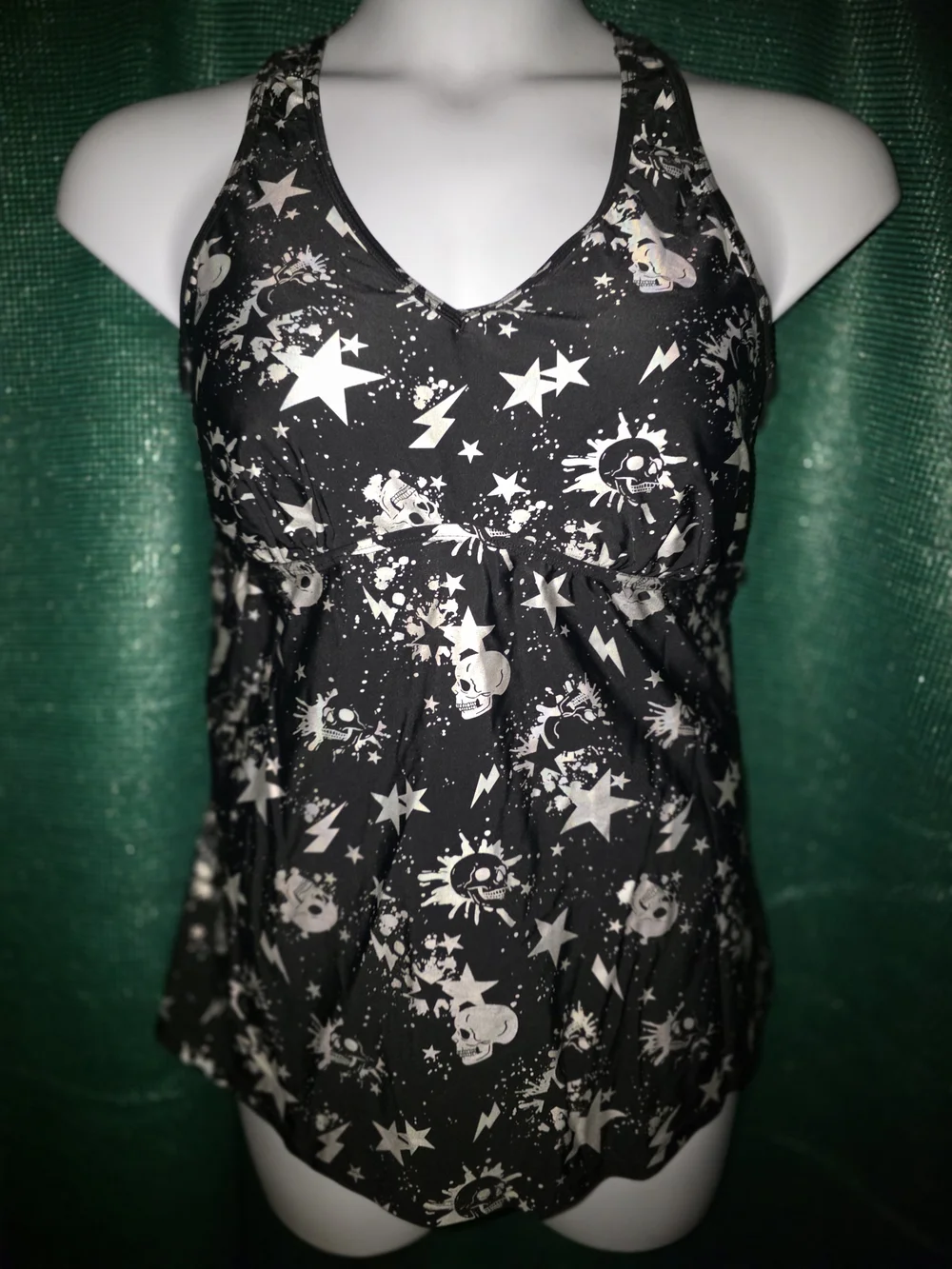 1x Plus Size Black Skull & Star Print Tank Top Swimsuit Swim Torrid